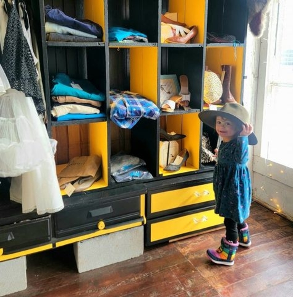 Meet your Posher, Danay